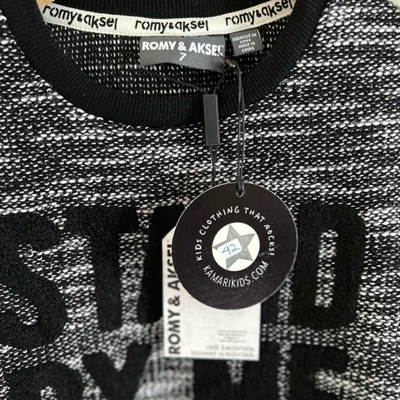 New! Romy & Aksel Sweater - Picture 5 of 5